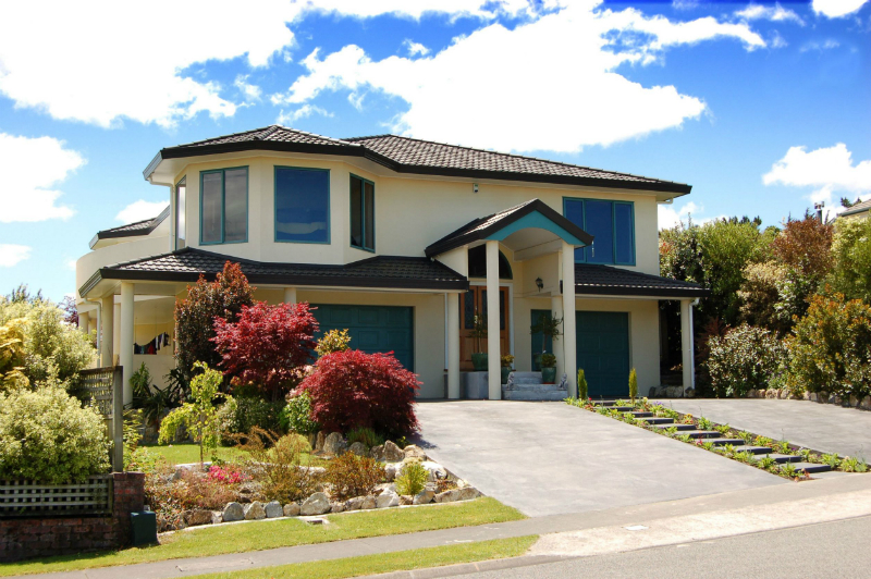 Three Reasons You Should Consider Quality Off-Campus Student Housing